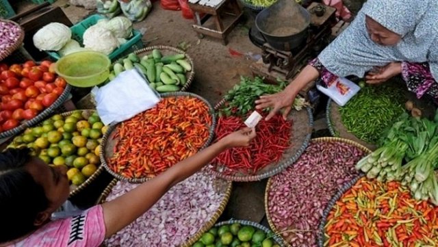 Transaksi Pasar Tradisional Seperti Tradisi Tawar Menawar Mulai Ditinggalkan Pembeli